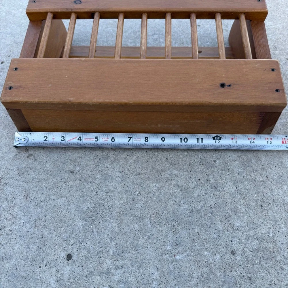 Vintage Wooden Wall Mount Spindle Rack Mail Magazine Holder Scalloped Brown